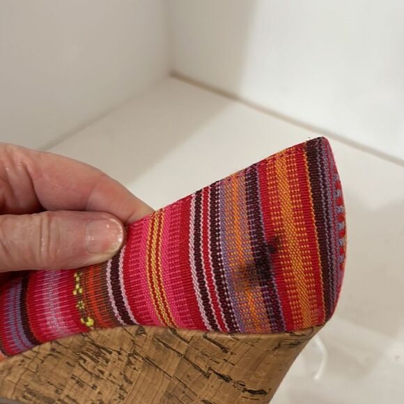 American Eagle Fiesta Pink Orange  Purple Peep Toe Wedge Shoes Size 9 - Picture 6 of 6